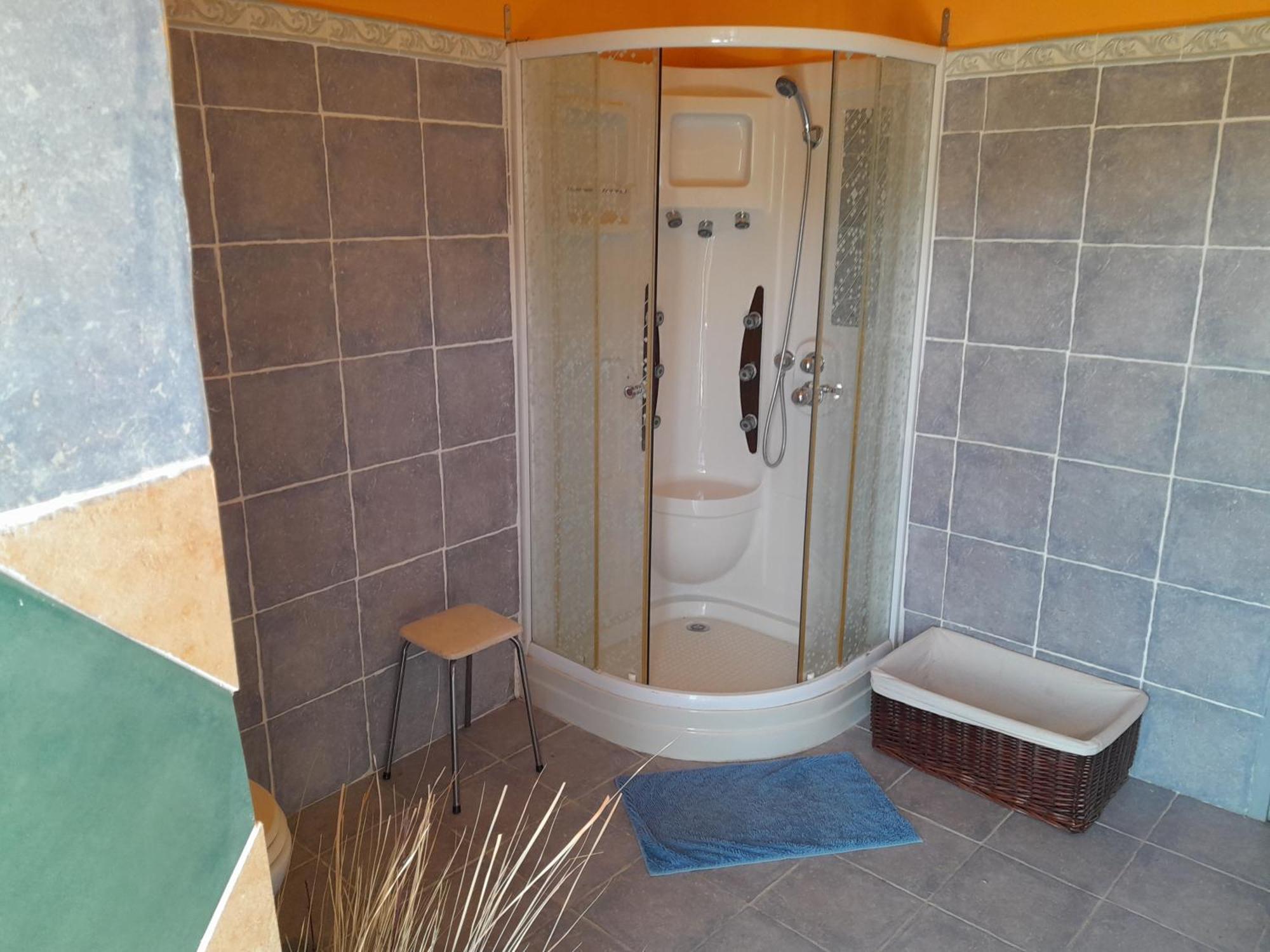 Bed and Breakfast Le Prieure Saint-Florent-sur-Auzonnet Pokoj fotografie